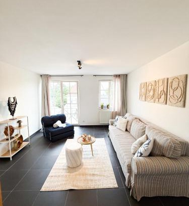 Mellet Apartment | Prachtige duplex met privé parking