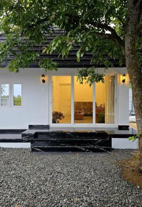 Vypin Villa | Pradeep's Backwater Villa