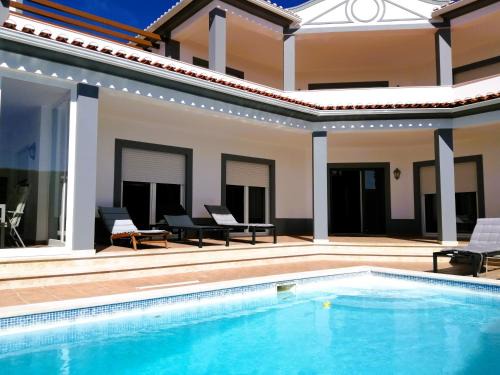 Obidos Villa | Praia d'el Rey The Golf & Beach Villa
