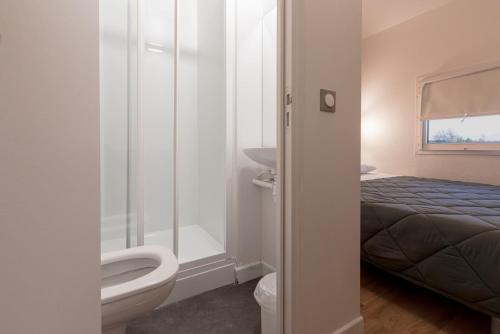 Plaisir Hotel | Première Classe Plaisir Gatines