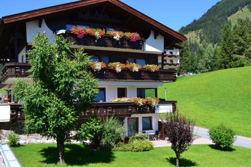 Lermoos Apartment | Premium Apart & Suites BIRKENHOF LERMOOS