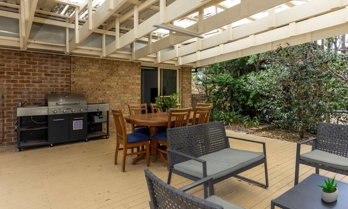 Jervis Bay House | Prez Cote La Plaz - Pet Friendly -1 Min Walk to Beach