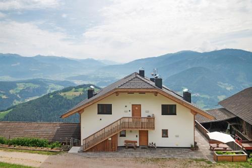 San Lorenzo di Sebato House | Prielerhof