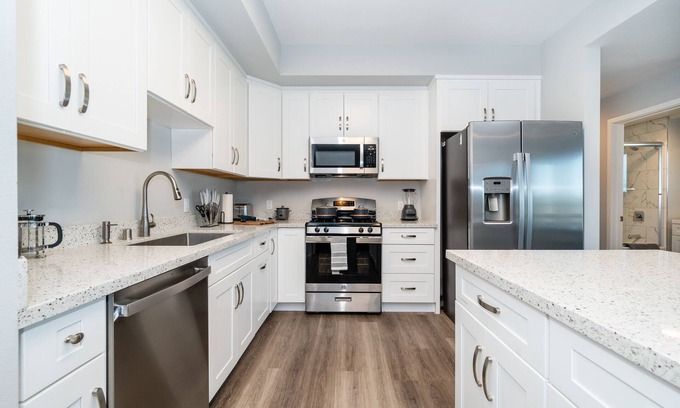 Campbell Apartment | Prime Location! 2bd 2bth