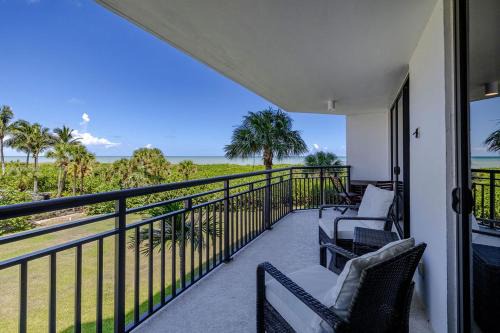 Fort Pierce Shores Apartment | Pristine Beach View and Access