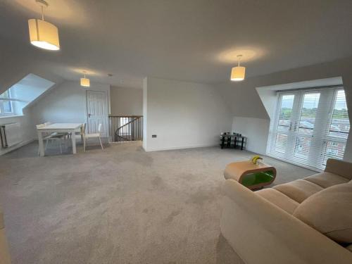 Durham House | Private Bedroom in a Shared Penhouse