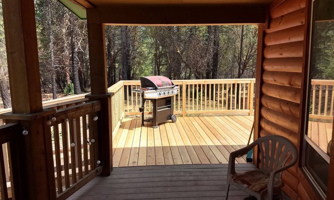 Junction City Cabin | Private Get-Away - Relax, Fish, Explore!