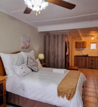 Berea House | Private Guest Suite with 24hr Electricity, East London