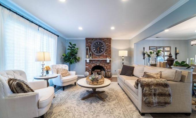 Placentia House | Private Heated Pool Oasis/Disney/RetroArcade/Gym