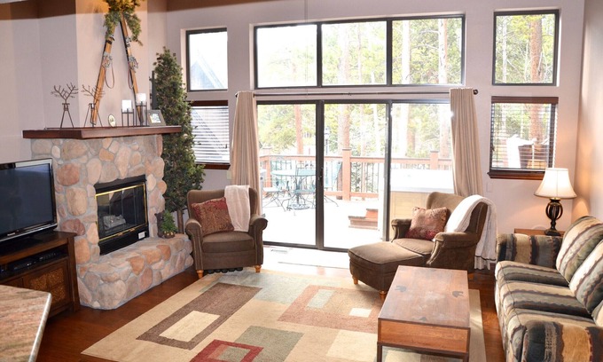 Warrior's Mark Ski Chalet | Private Hot Tub | Near Lift & Main St