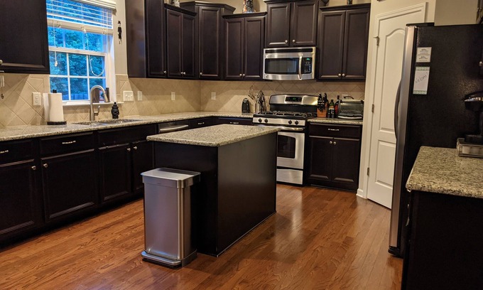 Pineville House | Private House with Hot Tub - Pool Table - Fire Pit - Hammock