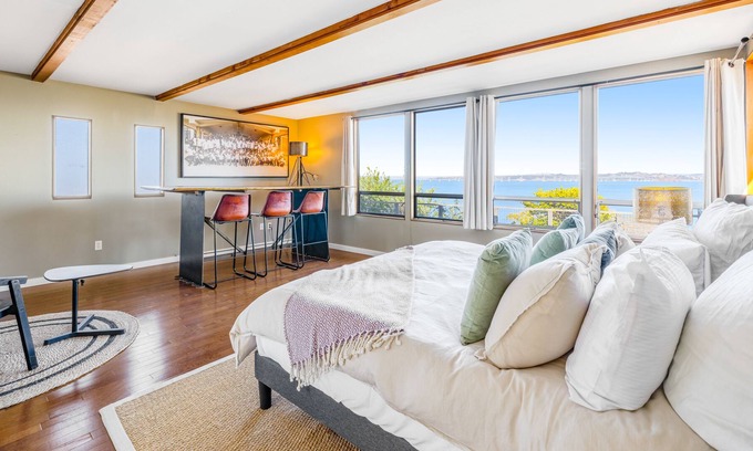 Tiburon House | Private in-law suite with amazing bay views, private patio, & washer/dryer
