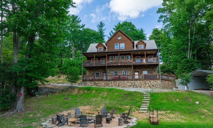 Vilas Cabin | Private Lodge with Long-Range Views