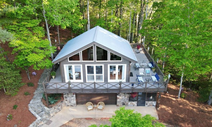 Lakemont House | Private Mountain Treehouse w/Open floor plan & Lake Rabun Views