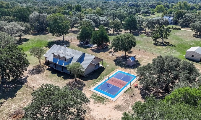 Weimar Other | Private Nature Retreat with Fishing & Pickleball