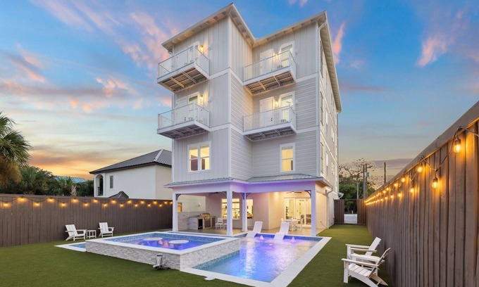 Tang-O-Mar House | Private Pool and Spa! Game Room! Elevator! Grill! Bikes! Sleeps 44!