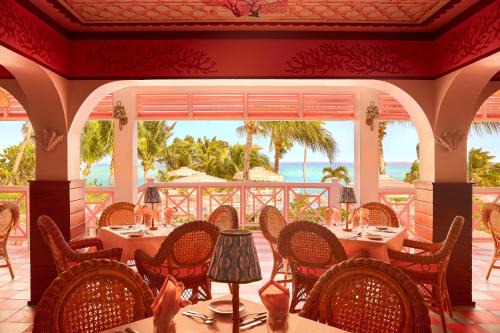 Dunmore Town House | Private Pool Villa at Coral Sands – Steps to Pink Sand Beach & Resort Amenities