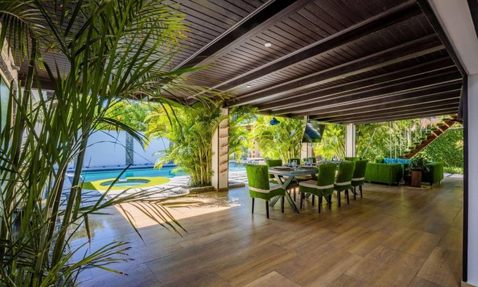 Moko Villa | Private Retreat w 5 BR Spa Pool Jacuzzi