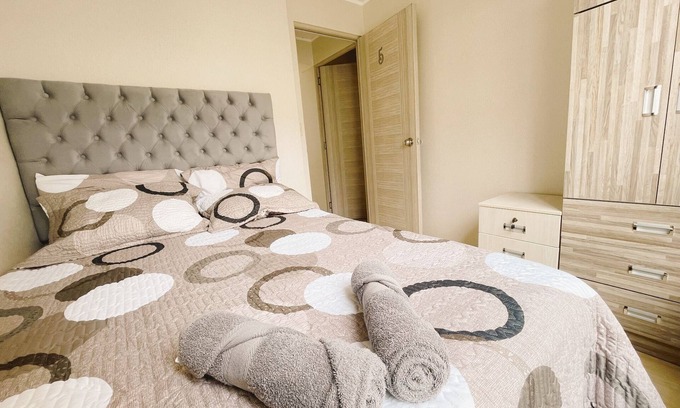 Tejada Alta Apartment | Private room in premiere apartment. 15 minutes from the beach.