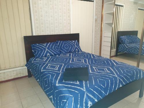 Werribee House | Private room with shared facilities W