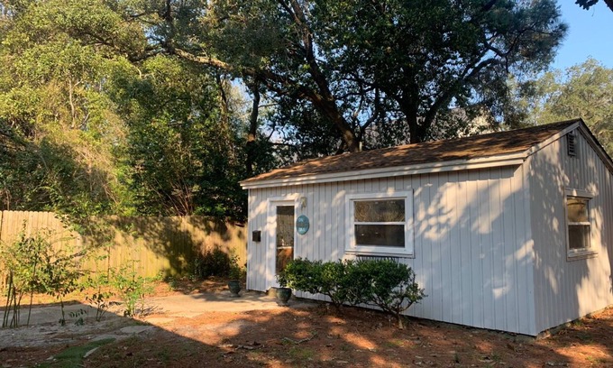 Pensacola Cottage | Proper Happy Cottage