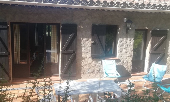Gonfaron House | Provencal villa with swimming pool in the heart of nature