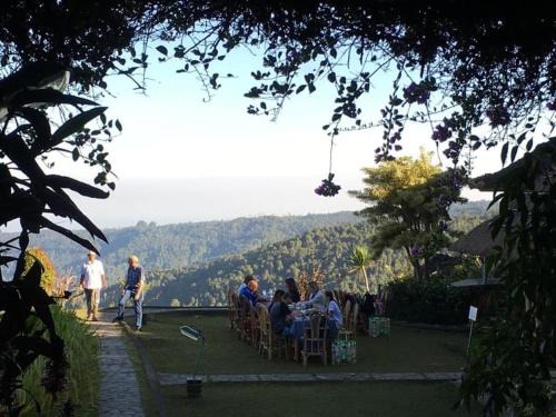 Munduk Resort | Puri Lumbung Cottages Restaurant & Spa Munduk