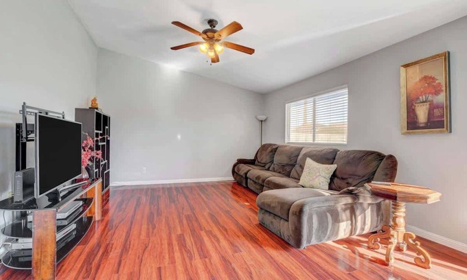 North Las Vegas House | Purple Skies - Lovely Retreat Near the Strip!