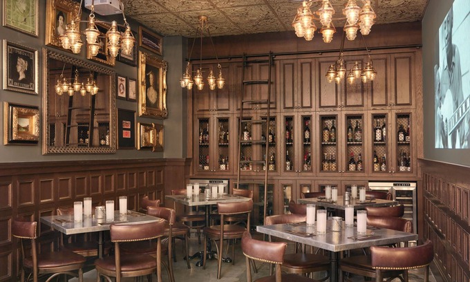 Central Business District Hotel | Q&C Hotel and Bar, New Orleans, Autograph Collection