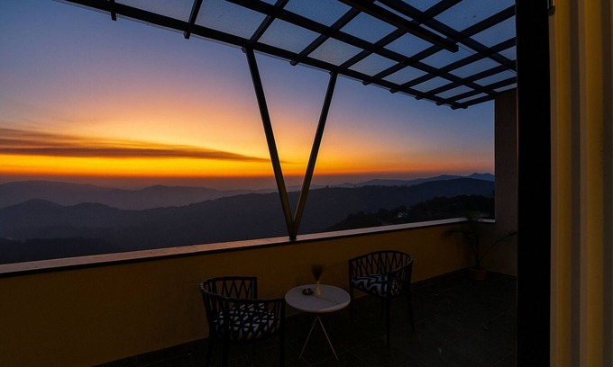 Jaiharikhal Hotel | Q' Nest Hotel Cloud End Lansdowne