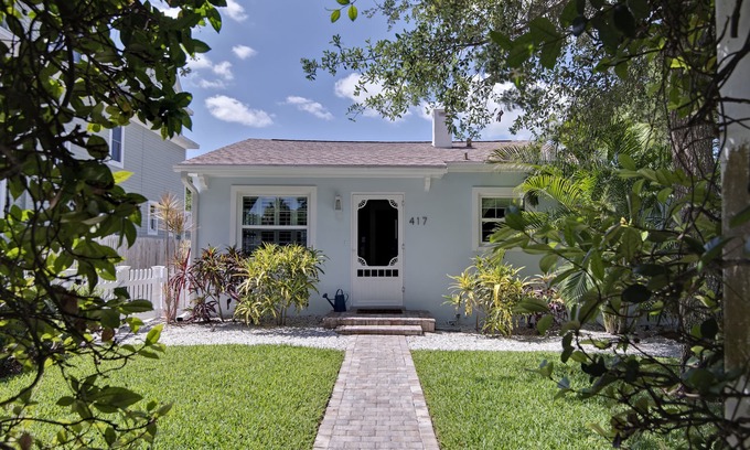 Dunedin House | Quaint Cottage in the heart of Dunedin π