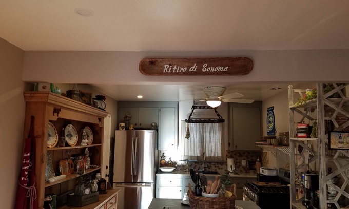 Fetters Hot Springs-Agua Caliente House | Quaint Italian Style Cottage in Sonoma CA