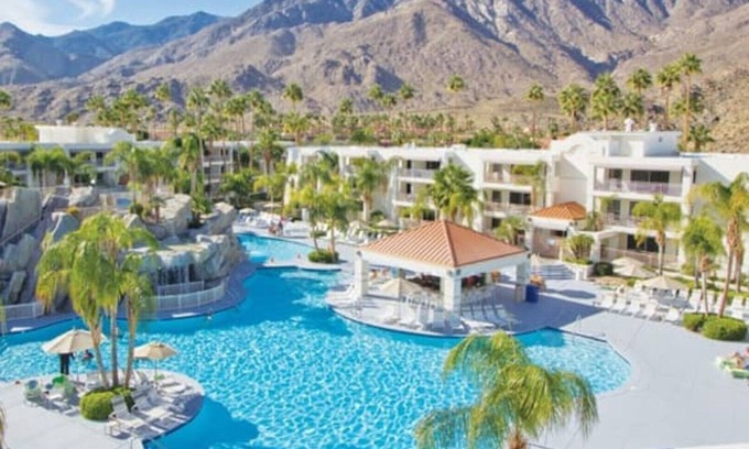 Canyon Corridor Condo | Quaint Jr Villa Sleeps 4 at GORGEOUS Palm Canyon Resort! Kitchenette!