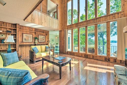 Sherrills Ford House | Quaint Lake Norman Home with Boat Dock and Grill!