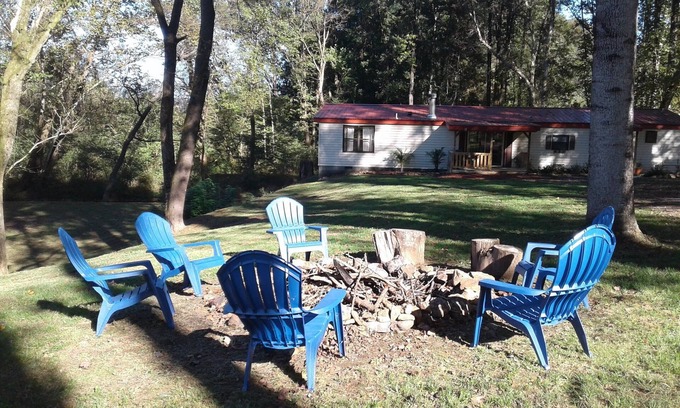 Marble House | QUAINT, PRIVATE ON CREEK WITH WATERFALL