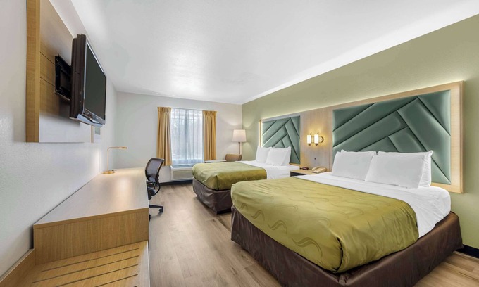 Monterey Hotel | Quality Inn and Suites Monterey, TN - Crossville, TN