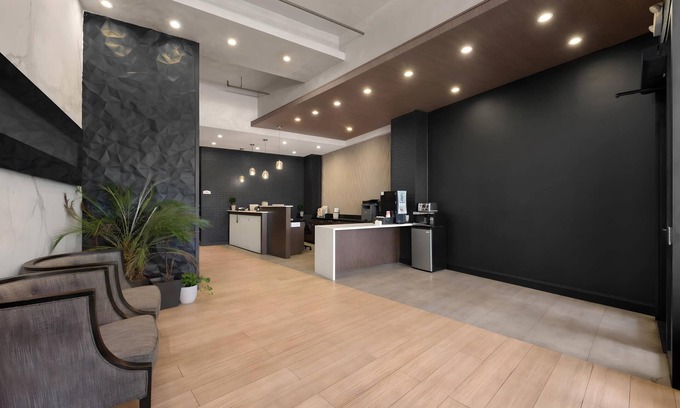 Midtown Village Hotel | Quality Inn Philadelphia Center City