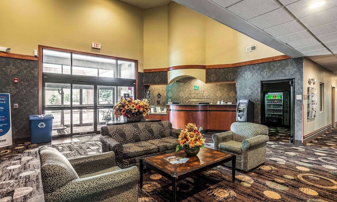 Hannibal Hotel | Quality Inn & Suites Hannibal West