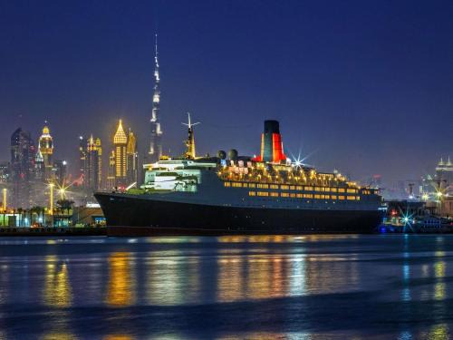 Dubai Hotel | Queen Elizabeth 2 Hotel