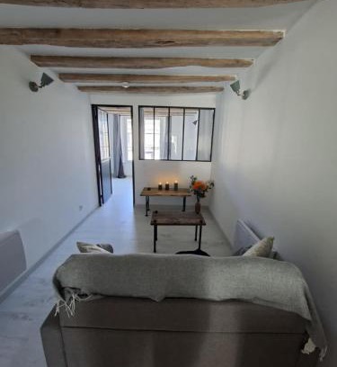 L'Ile-Bouchard Apartment | Quiet apartment Chamaillard 2