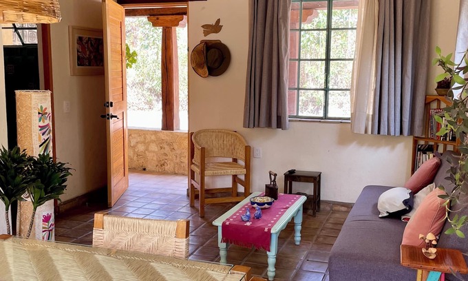 San Andres Huayapan House | Quiet bungalow in El Pocito