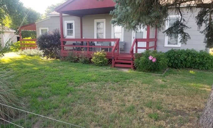 Lake City House | Quiet clean home with view of Gypsum Hills in Sun City