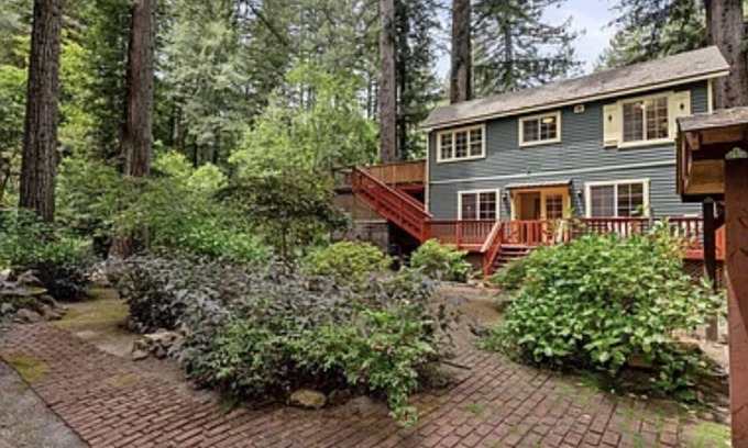 Guerneville House | Quiet, Cozy, Russian River Retreat in the Redwoods. Private Garden View Unit