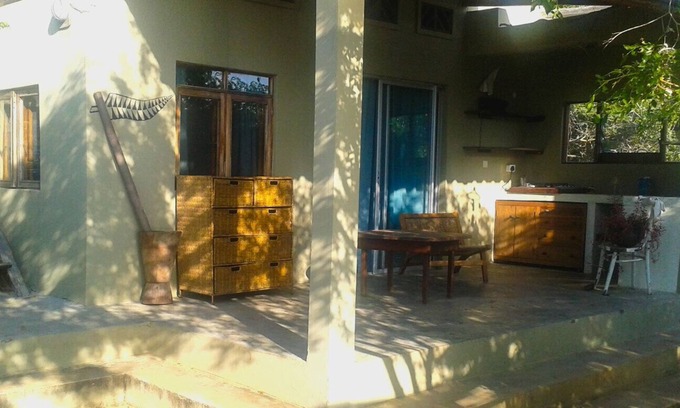 Vilanculos Cabin | Quiet ensuite tents in bush overlooking Bazaruto Archipelago