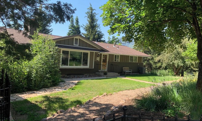 Mountain Green House | Quiet Mountainside home with amazing views just 15 minutes from skiing and town!