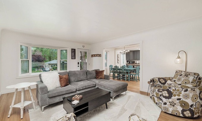 Rimrock House | Quiet Yard & Trees, Fully Stocked Kitchen, Games, Comfort, Back Patio