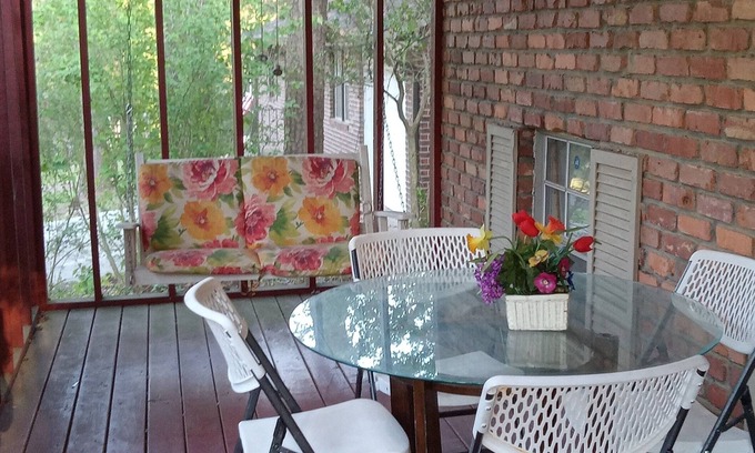 Forest Park Apartment | Quite cozy two bedroom one bath private leisure get a way.