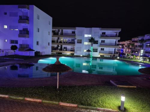 El Mansouria Apartment | Résidence Al Yakout - Grand Appartement Avec Piscine