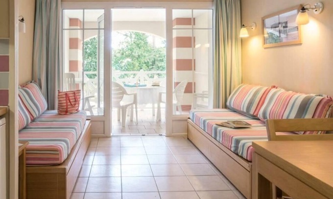 Soulac-sur-Mer Apartment | Résidence Pierre & Vacances Les Dunes du Médoc*** - Studio for 5 people - 1 sleeping area - Terrace - Garden level