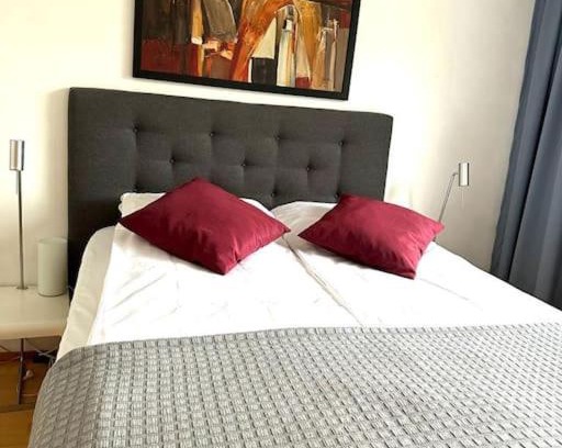 Punavuori Apartment | Rööperi - 50 m2 - Balcony Design District